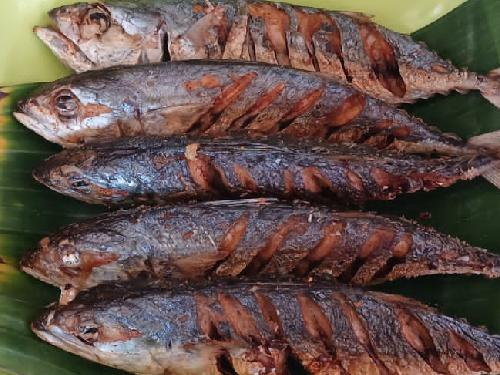 Dapur Ikan laut Nguter, Dk. dukuh rt2 Rw4 Baran