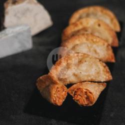 Kimchi Mandu (10 Pcs)
