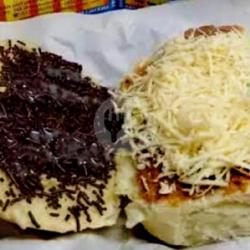 Kadet Roti Bakar Blue Bery Susu