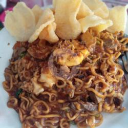 Mie Merapi Kuah / Goreng