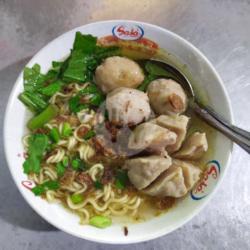 Bakso Urat Mie Indomie