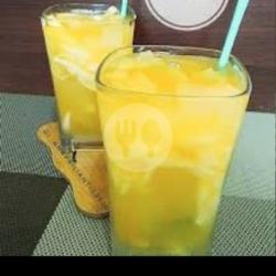 Es Kelapa Muda   Sirup Markisa Per Cup