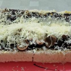 Roti John Pendek Manis Coklat