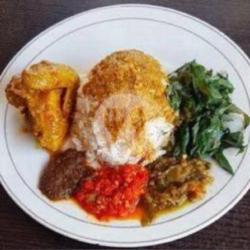 Nasi Ayam Kare