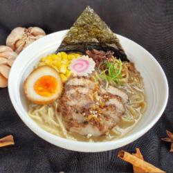 Signature Slice Chicken Ramen