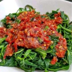 Rujak Kangkung Nyues