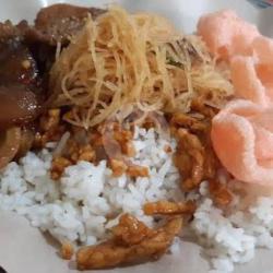 Nasi Uduk Semur Tahu