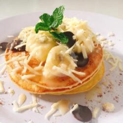 Pancake Banana Choco & Cheese - Gofood