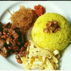 Nasi Kuning Standar