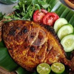 Nasi Bawal Laut Bakar Tahu Tempe Sambal Terasi