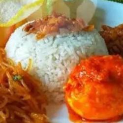 Nasi Uduk Telor Balado