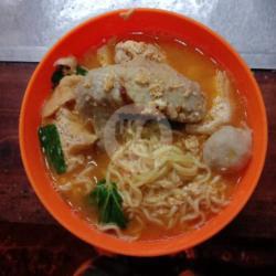 Seblak Bakso Sayap