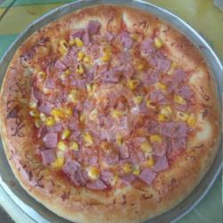 Beef Corn Pizza Medium Original