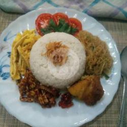 Nasi Uduk Jakarta Komplit