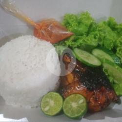 Nasi   Ayam Bakar (dada)