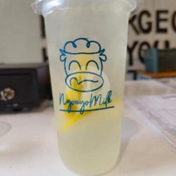 Fresh Lemonade Nyo