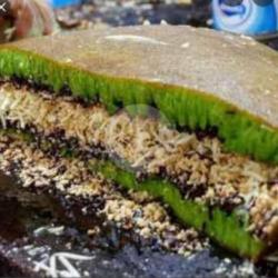 Trg Bulan Special Pandan Kacang  Susu