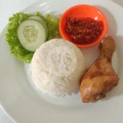 Nasi Ayam Goreng Broiler