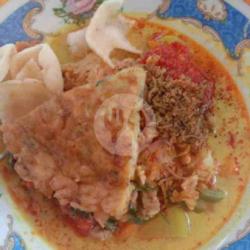 Lontong Sayur Telor Dadar