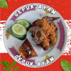 Gepuk Ayam Legit