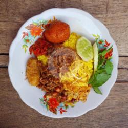 Nasi Kuning   Telor