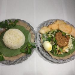 Karedok Nasi Telur