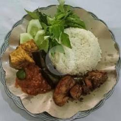 Nasi Tahu Tempe Terong  Free Es Teh