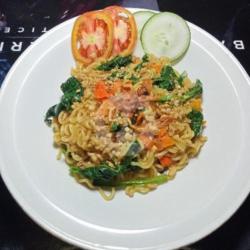 Indomie Mulut Tetangga