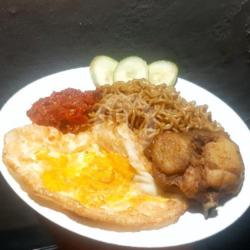 Ayam Goreng Indomie Telor Samica (porsi Jumbo)