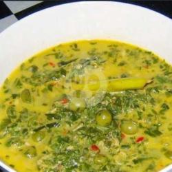 Sayur Daun Ubi Tumbuk