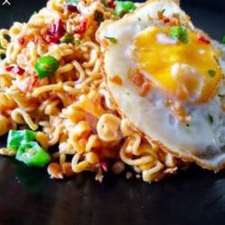 Mie Goreng Telor Pedes Level (1-3)