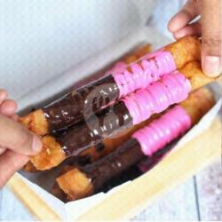 Pisang Aroma Coklat Stroberi