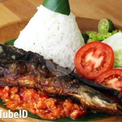 Paket Lele Nasi Uduk