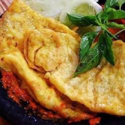 Nasi Penyet Telor Dadar