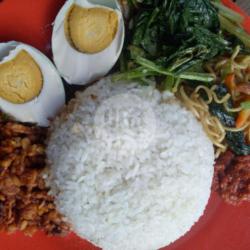 Nasi Sayur Telur Asin Tempe Manis