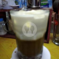 Kopi Susu Leci