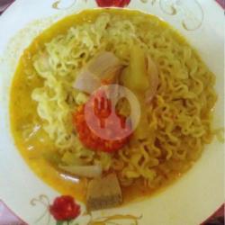 Mie Lontong Sayur