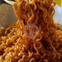 Mie Pedas Sosis