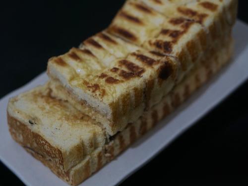 Roti bakar Bang Zii