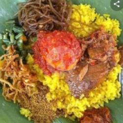 Special Nasi Kuning Empal Komplit Telor 1 Pke Kotak Smbel Sllu Dpisah