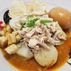 Lontong Kare Ayam Telur