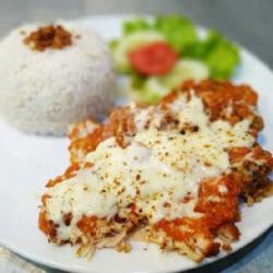 Nasi Ayam Geprek Mozarella Leleh