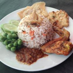 Nasi T.o Baper Pedas Sayap