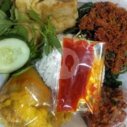 Nasi Urap Ayam Sayur