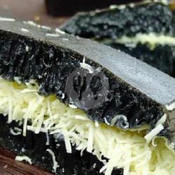 Blackforest Kacang Coklat Susu