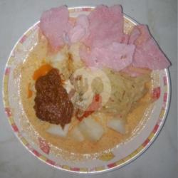 Ketupat Sayur Labu Siam Rendang Daging