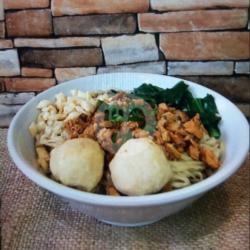 Mie Kuah Ayam Bakso
