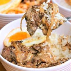 Nasi Beef Saus Mushroom