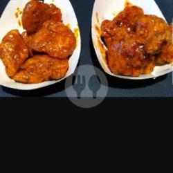 4 Pcs Balado Chicken Wings In Bowl