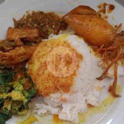 Nasi Padang Cumi Gulai